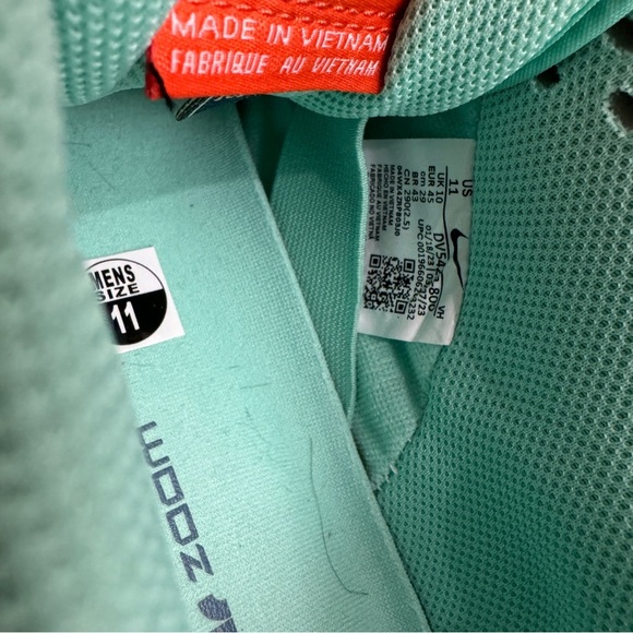 Nike SB Dunk Low Orange Emerald Rise Size 11 - Picture 8 of 10